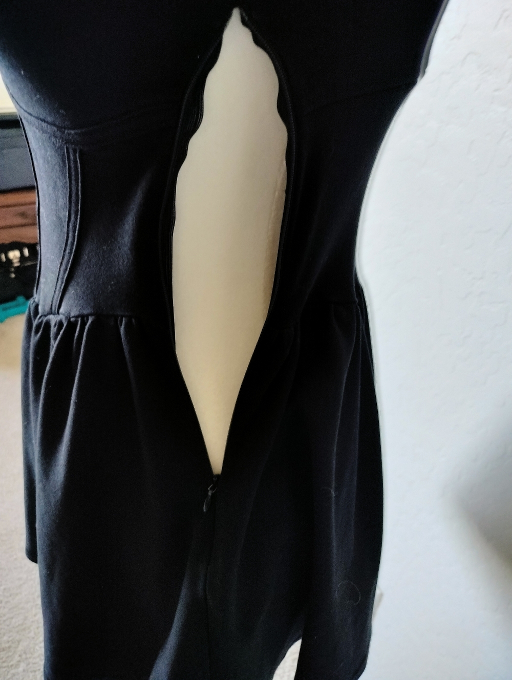 Corset Style Black Short Sleeve  Dress - Picture 4 of 7